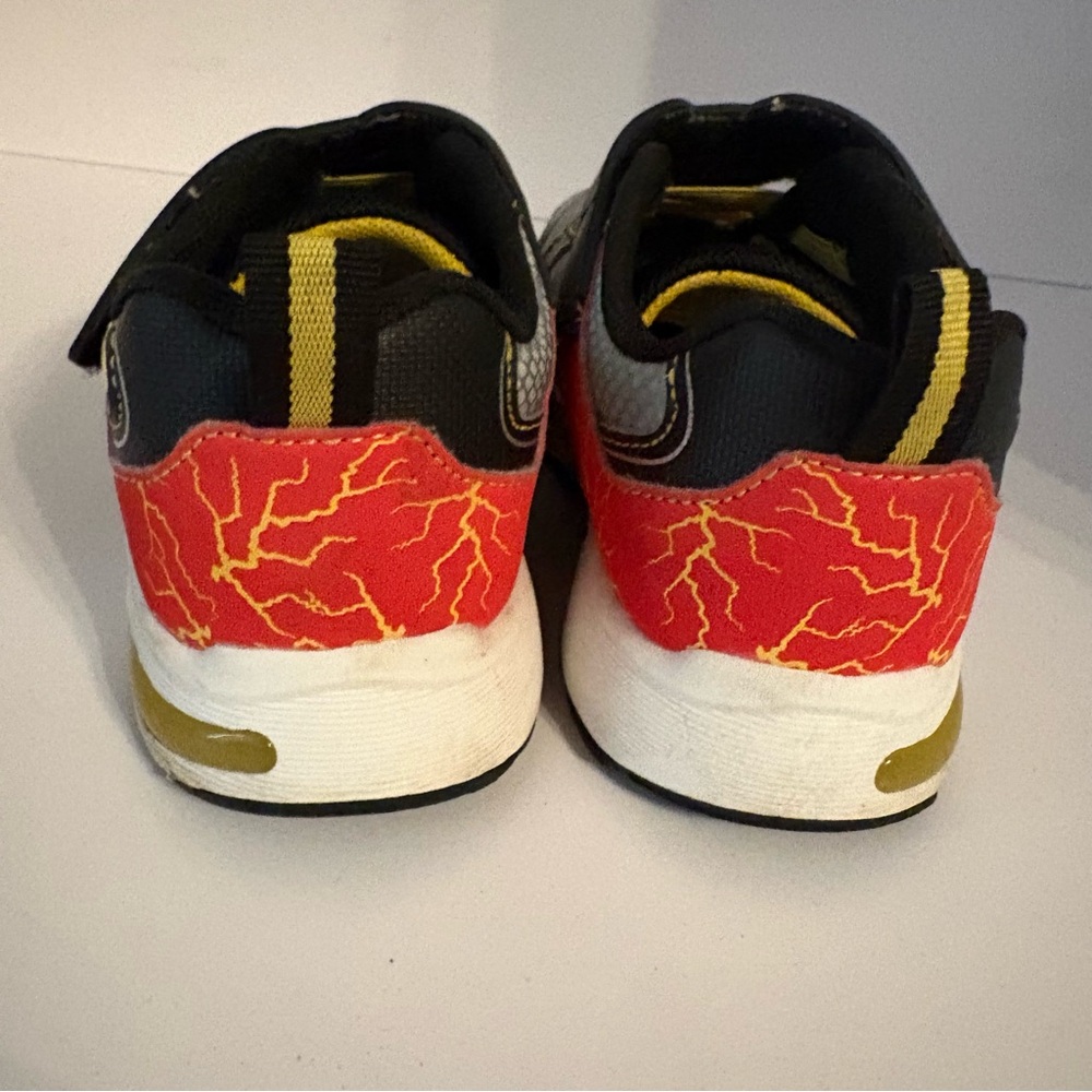 RESERVED Pokemon Pikachu Kids Light Up Sneakers Boys Size 12 - Picture 7 of 11